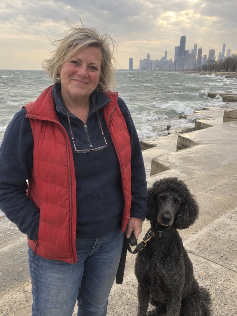 Hannah Kowalski, Dog behavior consultant, specializing in fearful, sensitive, and senior dogs